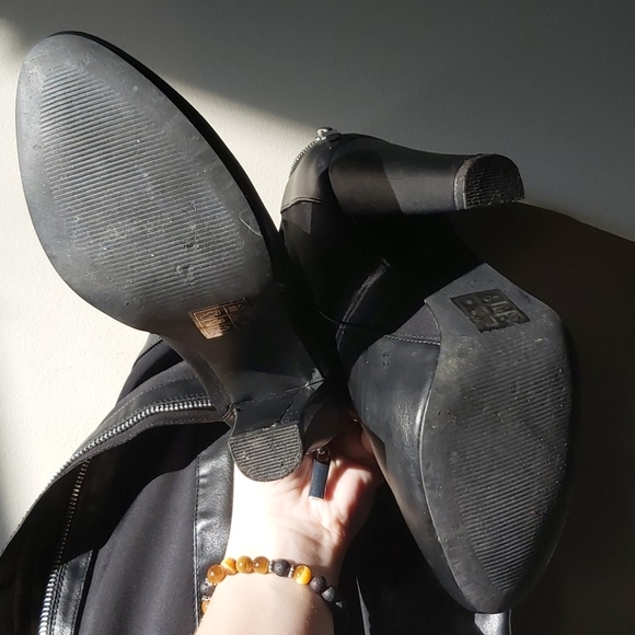 Over the knee boots EUC - Picture 7 of 11